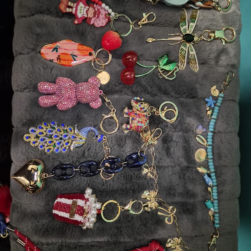 BAG CHARMS BAG CHAINS